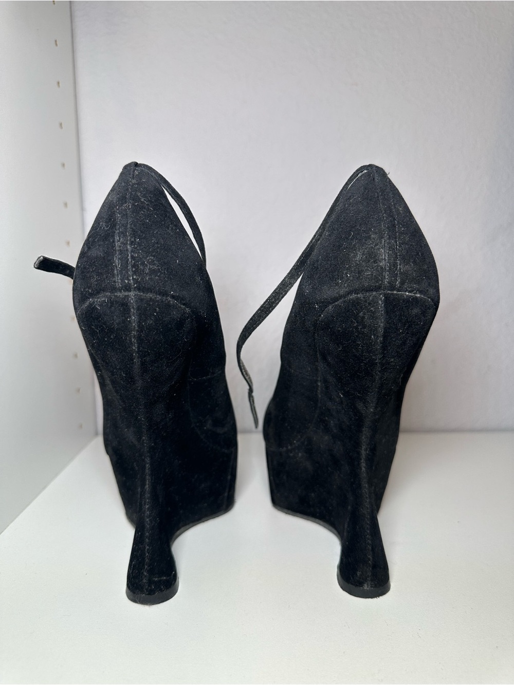 Steve Madden Black Suede Platform Wedges with Metallic Trim - Picture 3 of 5